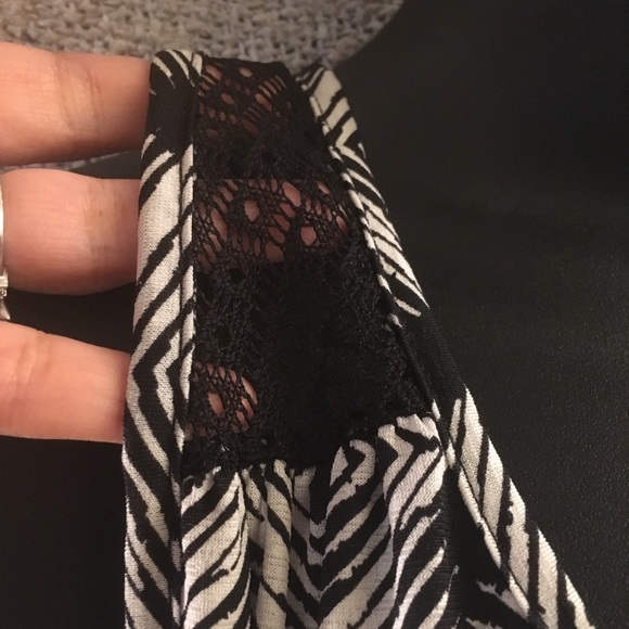 EUC Flowy deb Racerback Blouse - Picture 3 of 7